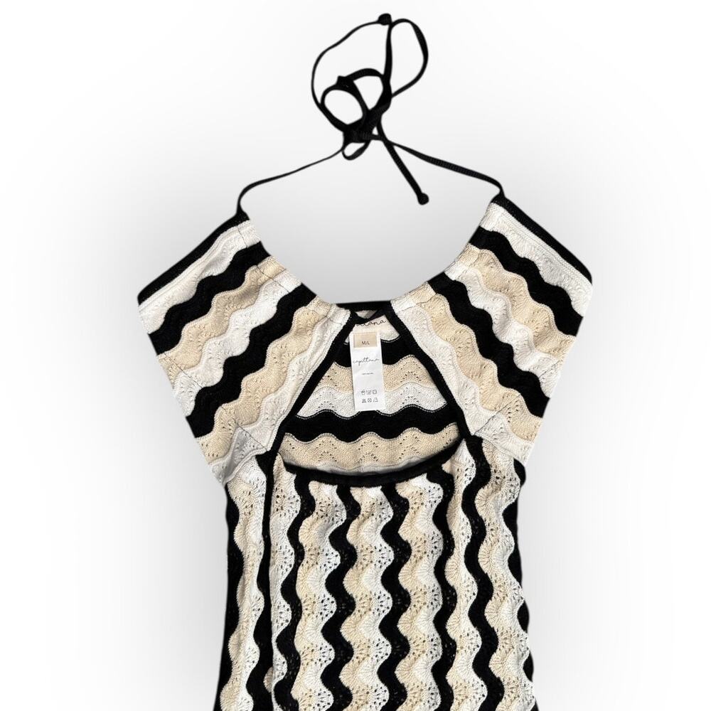 Elegant Black and White Swim Coverup - Picture 5 of 9